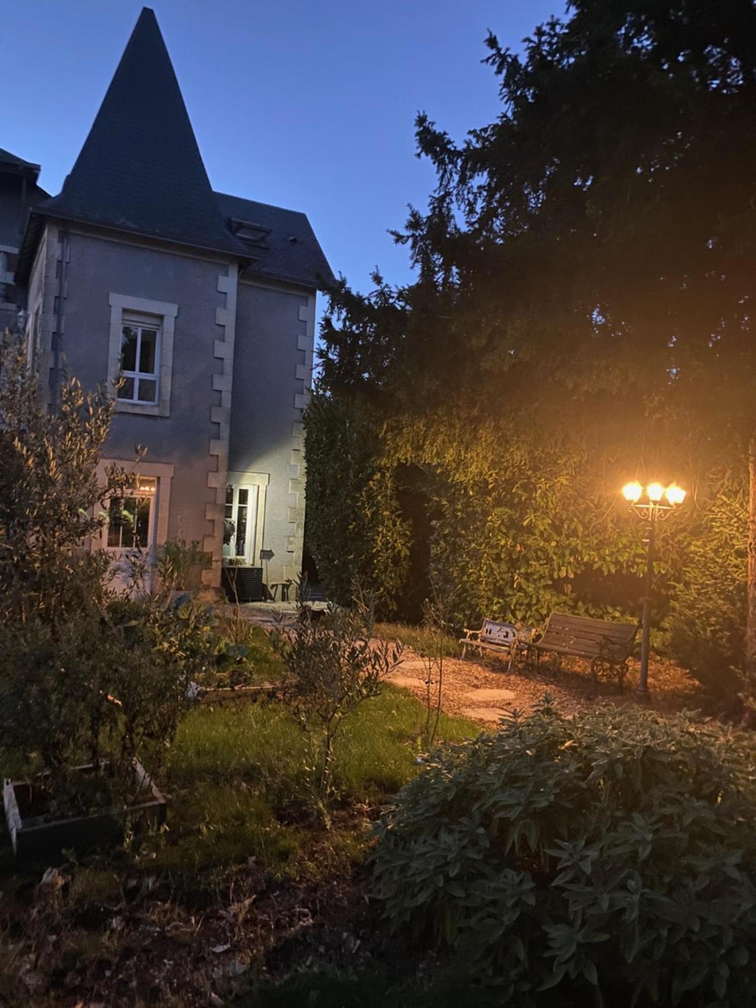 Domaine De Treuillaud Acomodação com café da manhã Villers-les-Ormes Exterior foto