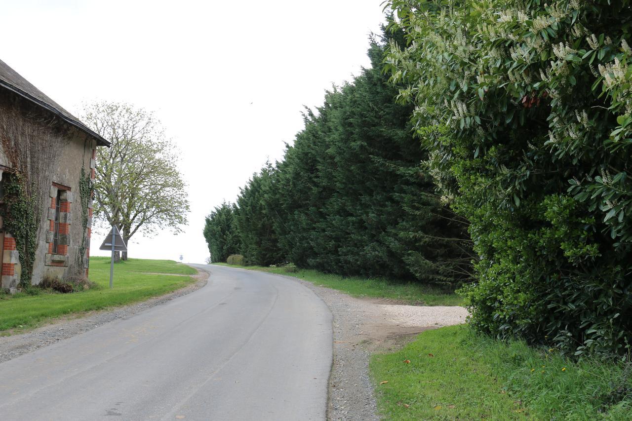 Domaine De Treuillaud Acomodação com café da manhã Villers-les-Ormes Exterior foto