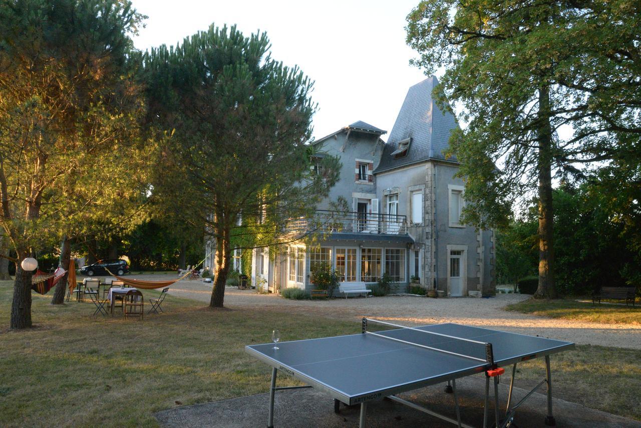 Domaine De Treuillaud Acomodação com café da manhã Villers-les-Ormes Exterior foto
